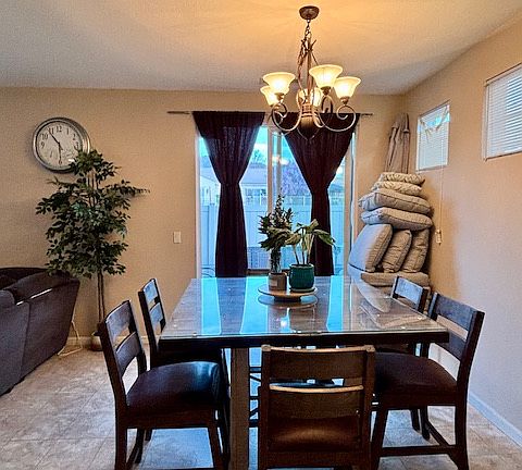 5th image of 11040 Colton Dr