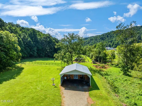 713 Laurels Rd, Johnson City, TN 37601
