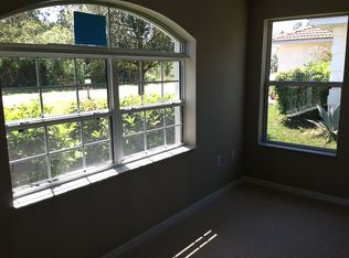 9 Rose Petal Ln, Palm Coast, FL 32164