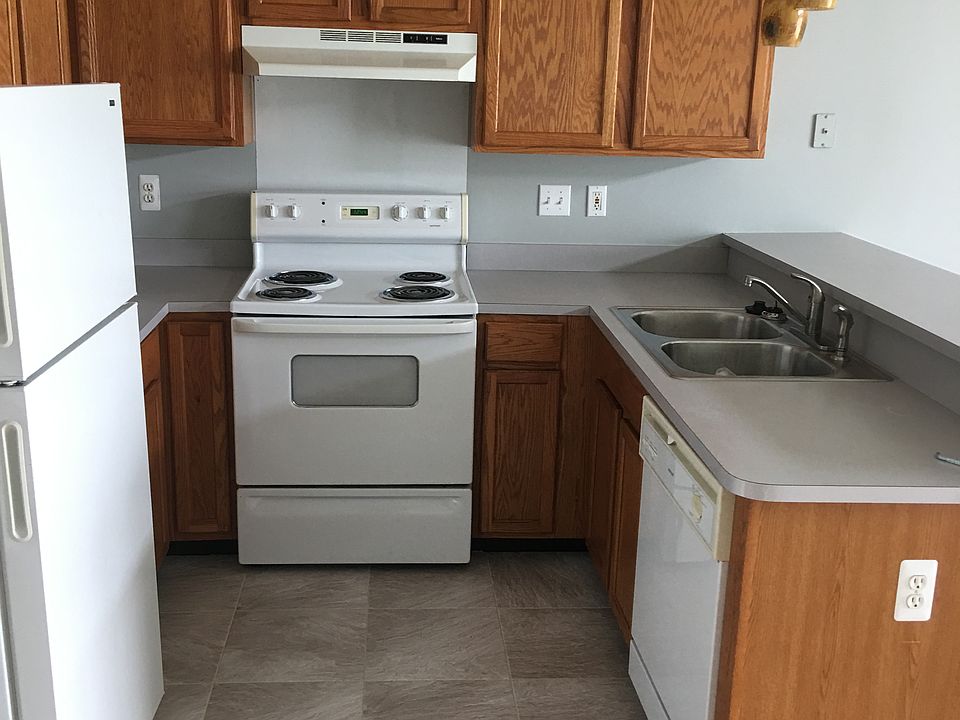 2nd image of 35031 Windsor Dr