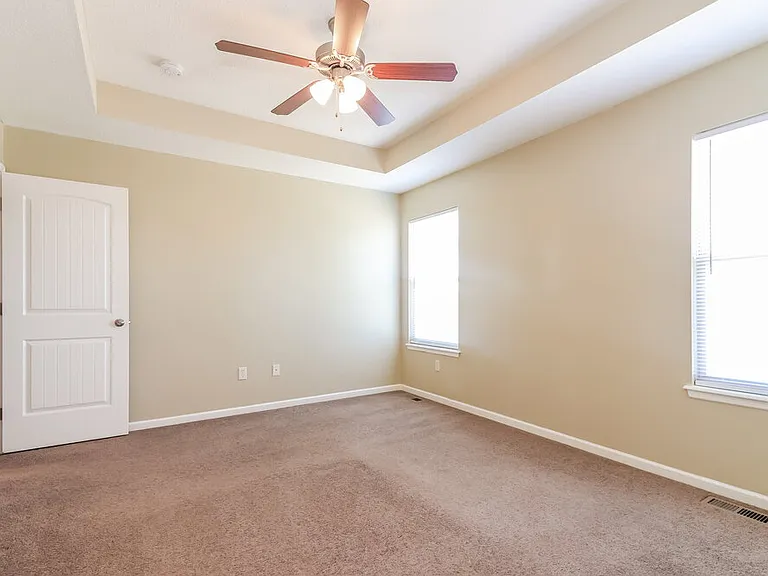 702 Hibiscus Cir — Photo 8