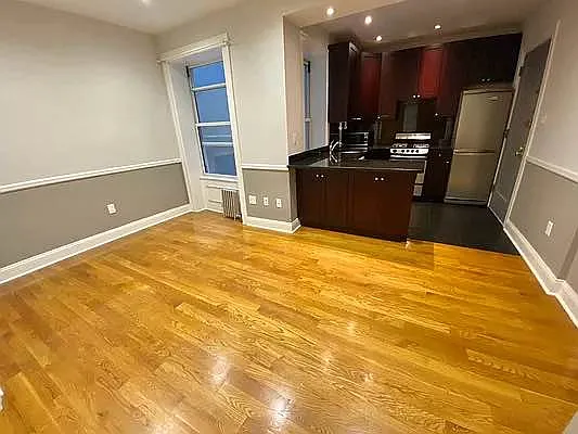 Rented by J PRESTON AND ASSOCIATES INC | media 10