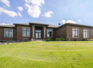 5027 Rapid Creek Rd NE, Iowa City, IA 52240