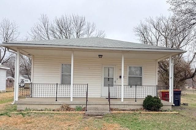 1st image of 1017 E 14th St
