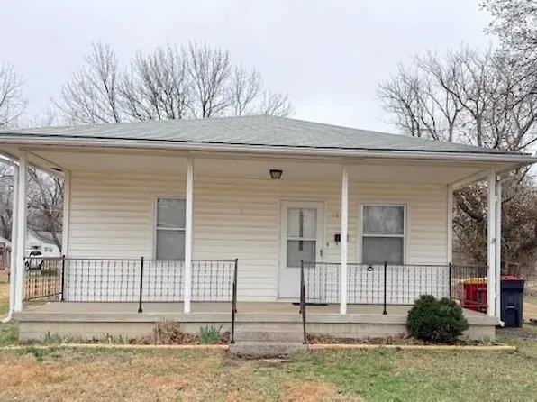 1017 E 14th St, Pittsburg, KS 66762