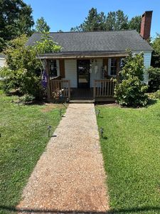 722 Syphrit Rd, Wellford, SC, 29385