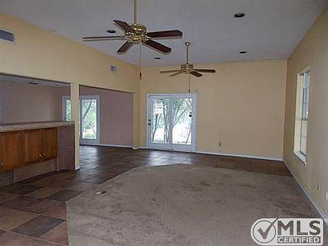 4th image of 1703 Whitecliff Dr
