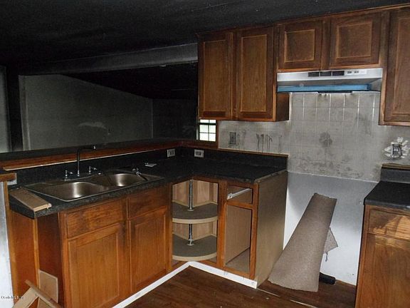 2nd image of 17093 SE 71st St