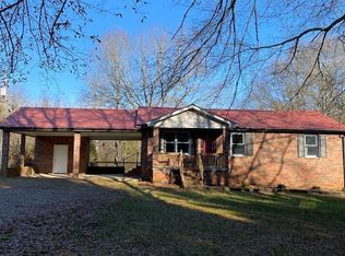 95 Cedar Creek Dr, Hiddenite, NC 28636