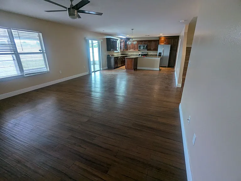 1628 Strathmore Cir — Photo 41