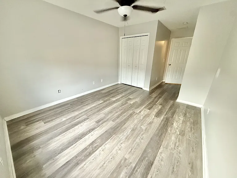 609 Cresting Oak Cir #1 — Photo 11