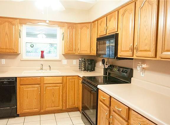 5th image of 1716 Coral Rock Ct