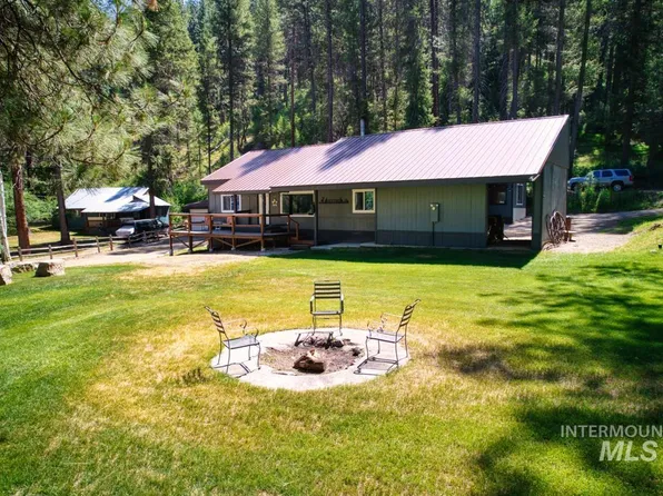 12 Lightning Creek Cir, Garden Valley, ID 83622