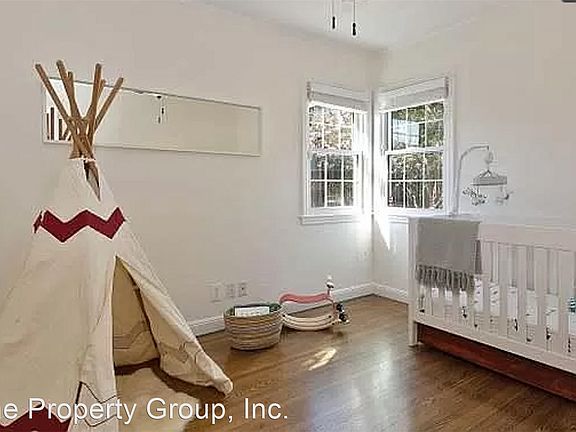 3rd image of 7943 Outlook Ave