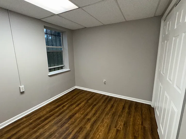 114 Celestial St — Photo 14