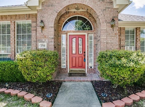 3rd image of 3704 Harlington Ln