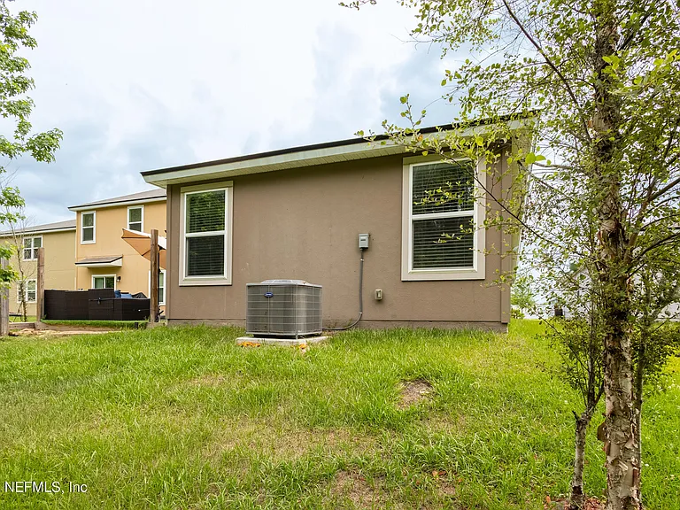 2446 Oak Stream Dr — Photo 35