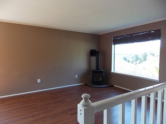 front room 