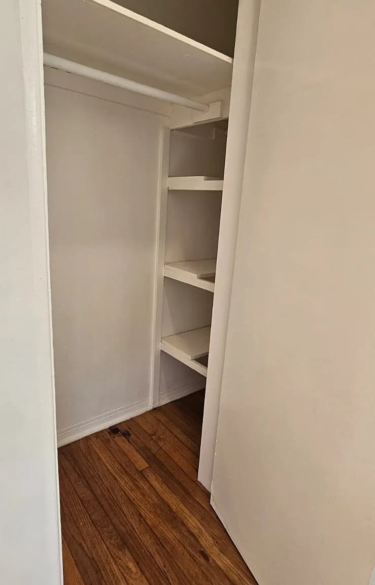 Studio, 450 sqft, $1,400 — Photo 3