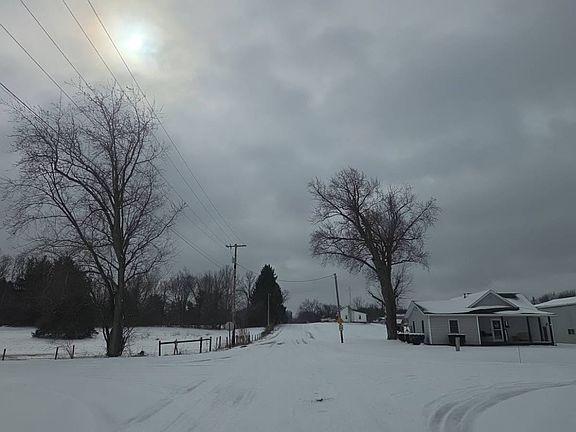 4th image of 8138 Rose Rd