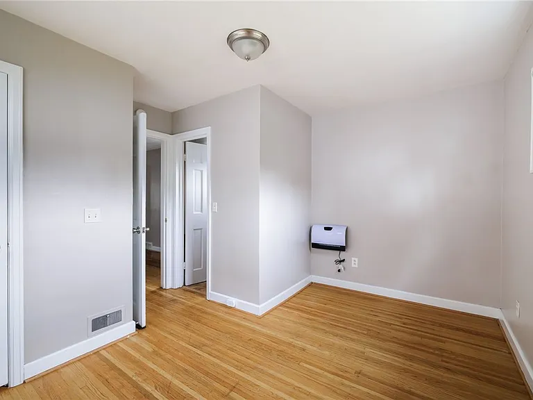 1619 South Ave — Photo 16