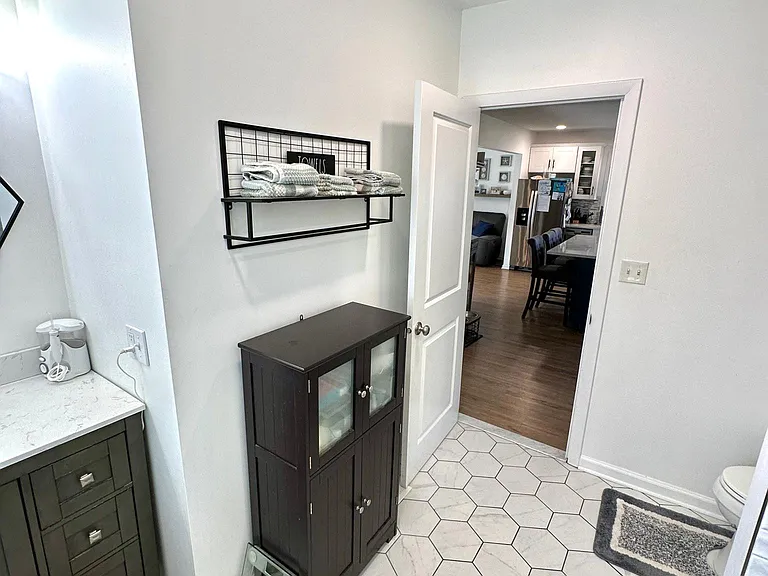 118 Kings Hwy #1 — Photo 15