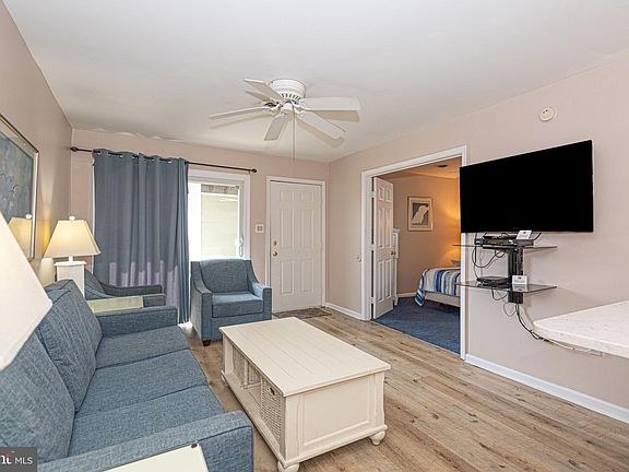 3rd image of 14409 Lighthouse Ave #4