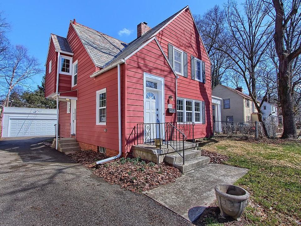1st image of 258 E Como Ave