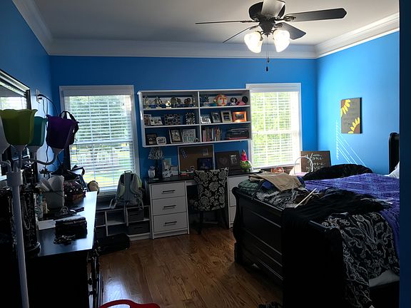 3rd image of 1300 White St