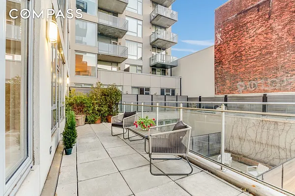 Sold by Compass | media 9