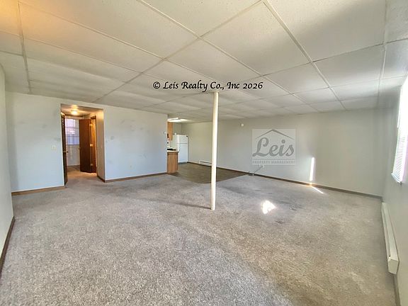 2nd image of 122 Montgomery St