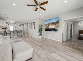 615 W HARWELL Road, Phoenix, AZ 85041