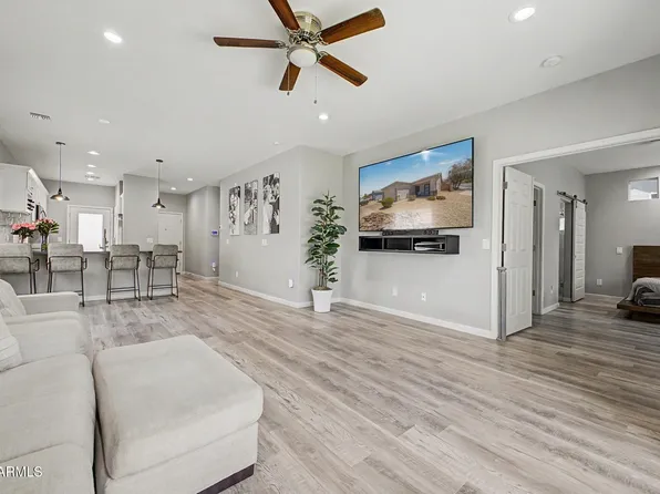 615 W HARWELL Road, Phoenix, AZ 85041