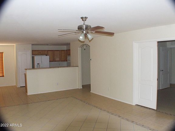 5th image of 1414 W Hess Ave