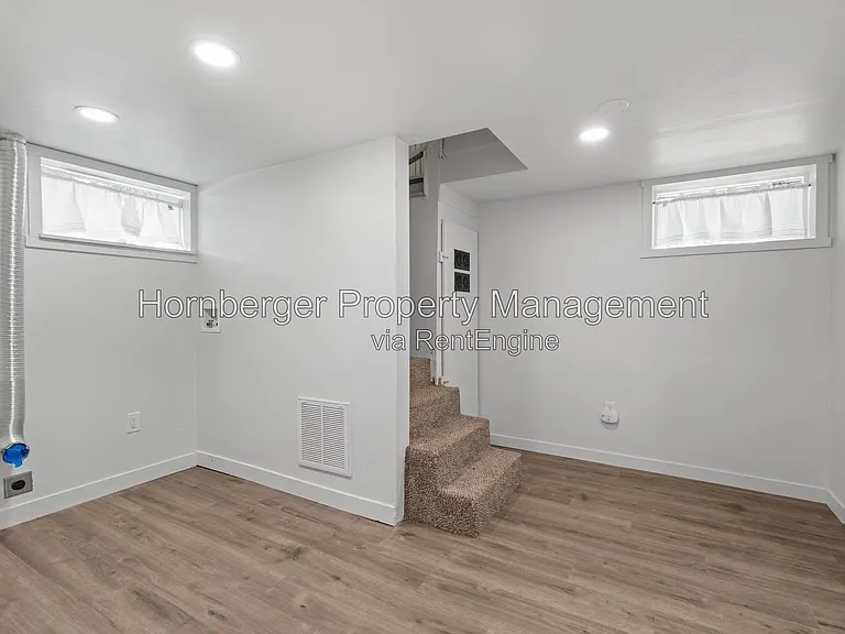 10106 N Wesley St — Photo 16