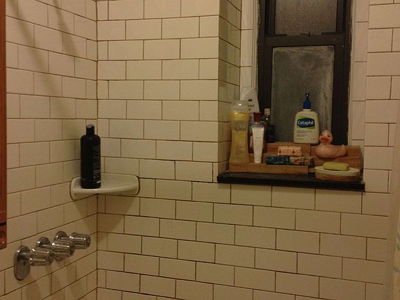 5th image of 3015 33rd St APT 1A