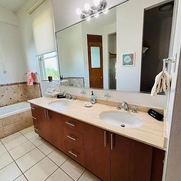 75 Ocean Dr #341 — Photo 11