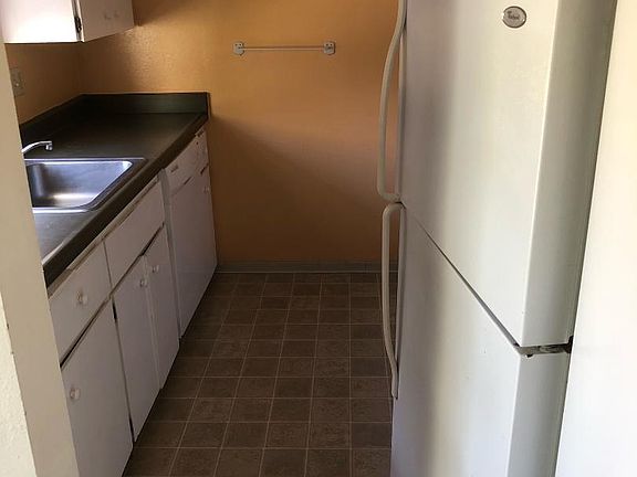 2nd image of 335 Lincoln Ave #2