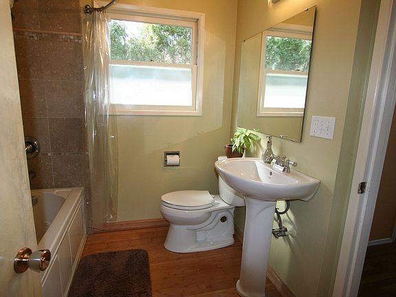 Master bath with jetted tub