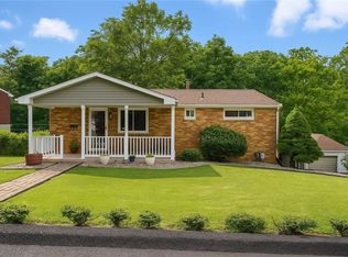 104 Greenview Dr, Verona, PA