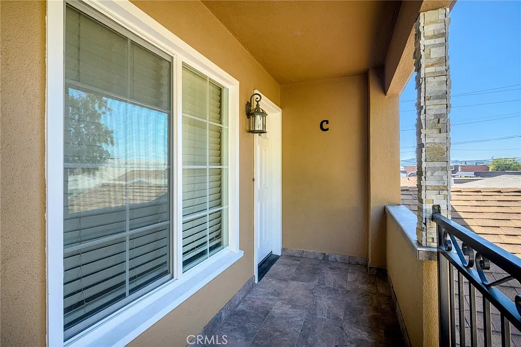 1 bed, 500 sqft, $2,150 — Photo 2