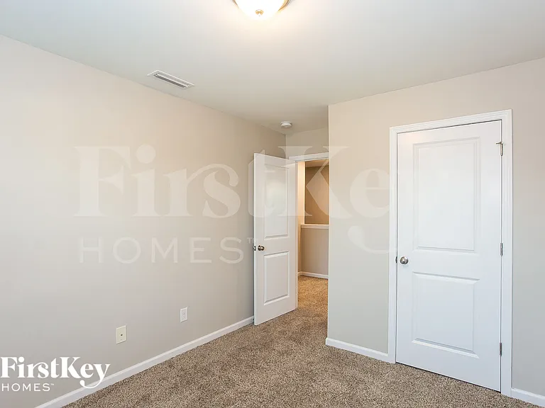 371 Copes Ct — Photo 14