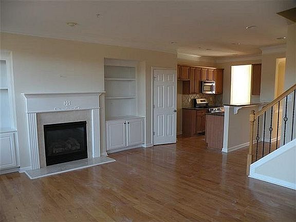3rd image of 1753 Highlands View Dr SE #30