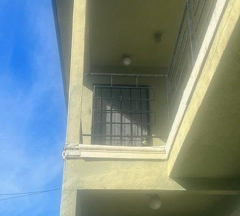 2nd image of 839 E 87th Pl APT 3