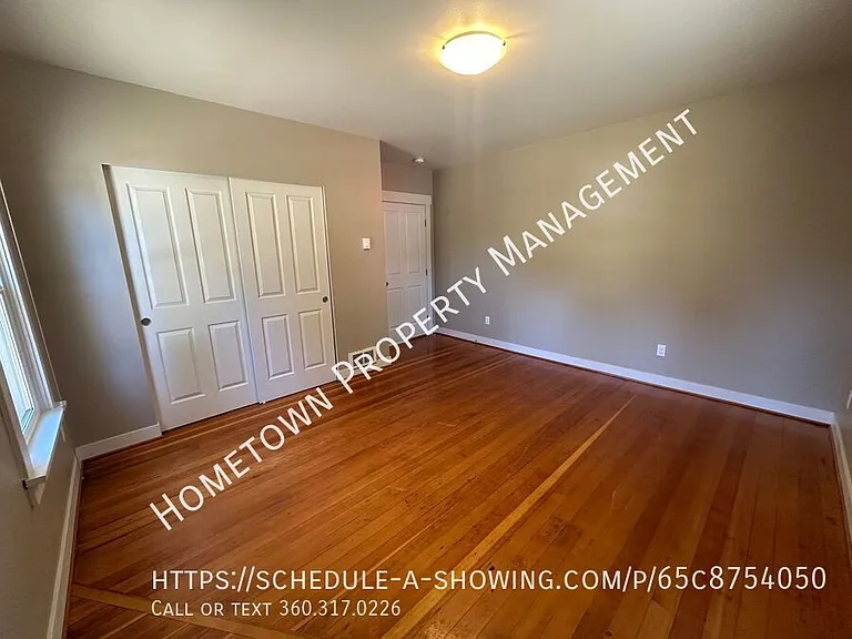 6231 Martin Way E — Photo 10
