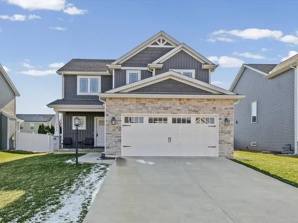 205 Gailardio St, Savoy, IL 61874