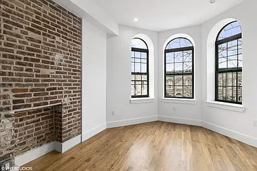 Rented by Venn NY Inc