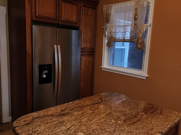 3rd image of 7027 Ogontz Ave