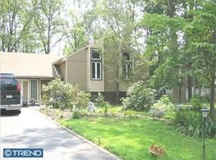 1102 Beechwood Dr, Atco, NJ 08004