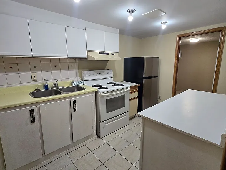 14 Richardson Dr #B — Photo 2
